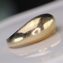 Load image into Gallery viewer, SPECIAL!  Vintage dome ring in yellow gold