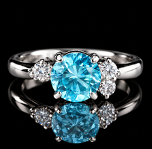 Load image into Gallery viewer, 30% OFF!  Estate Blue zircon and diamond ring in platinum
