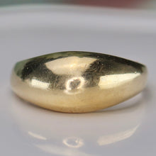 Load image into Gallery viewer, SPECIAL!  Vintage dome ring in yellow gold
