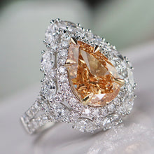 Load image into Gallery viewer, SPECIAL!  Incredible pear shaped lab grown diamond ring