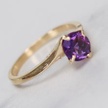 Load image into Gallery viewer, Amethyst solitaire ring in yellow gold