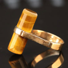 Load image into Gallery viewer, Vintage tigers eye ring in yellow gold from Manor Jewels