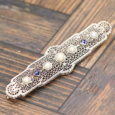 Large filigree brooch in 14k white gold with pearls