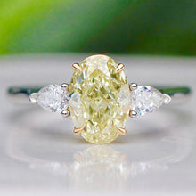 Load image into Gallery viewer, SPECIAL!  2ct Fancy yellow lab grown diamond ring in 14k gold
