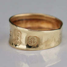 Load image into Gallery viewer, Estate vintage 2000 wide gold ring in yellow gold