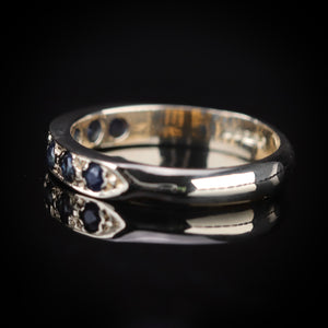 Vintage Blue sapphire band in yellow gold
