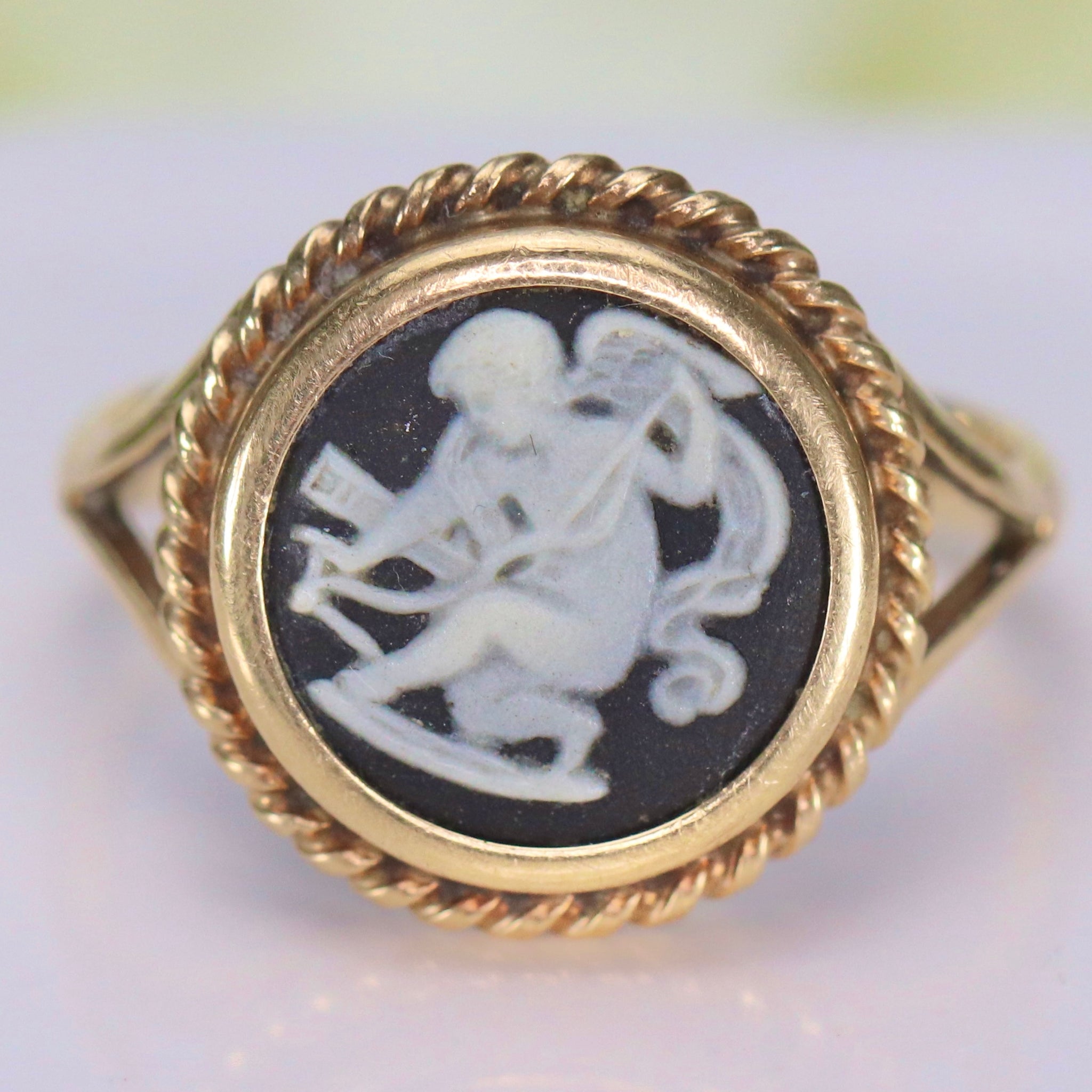 Wedgwood on sale cameo ring
