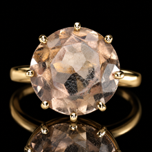 Load image into Gallery viewer, SPECIAL!  Vintage Smokey quartz ring in 14k yellow gold
