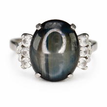 Load image into Gallery viewer, 40% OFF!  Estate vintage black star sapphire ring in white gold