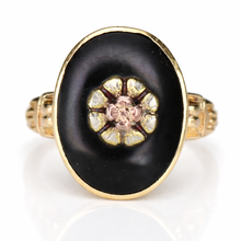 Load image into Gallery viewer, 40% OFF!  Estate vintage onyx floral ring in yellow gold