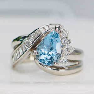 Estate Aquamarine and diamond ring in platinum *onyx deal*