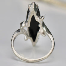 Load image into Gallery viewer, Estate vintage navette onyx ring in white gold