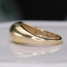 Load image into Gallery viewer, SPECIAL!  Vintage dome ring in yellow gold