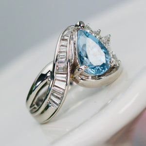 Estate Aquamarine and diamond ring in platinum