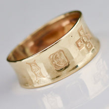 Load image into Gallery viewer, Estate vintage 2000 wide gold ring in yellow gold