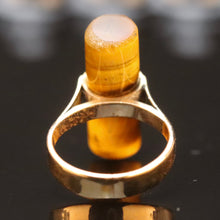 Load image into Gallery viewer, Vintage tigers eye ring in yellow gold from Manor Jewels