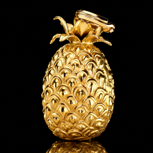 Load image into Gallery viewer, Estate vintage Pineapple charm/pendant in 14k yellow gold