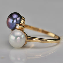 Load image into Gallery viewer, Estate Vintage pearl ring in 10k yellow gold