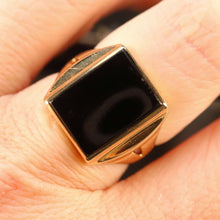 Load image into Gallery viewer, Vintage rectangular Onyx ring in yellow gold