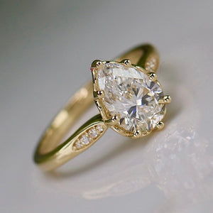 MANOR ROYAL: The Athena - 1.81ct D/VS1 Pear shaped lab grown diamond solitaire ring in 14k yellow gold