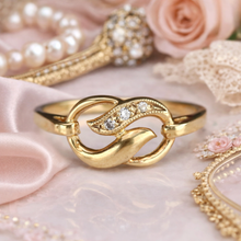 Load image into Gallery viewer, Vintage diamond swirl ring in yellow gold