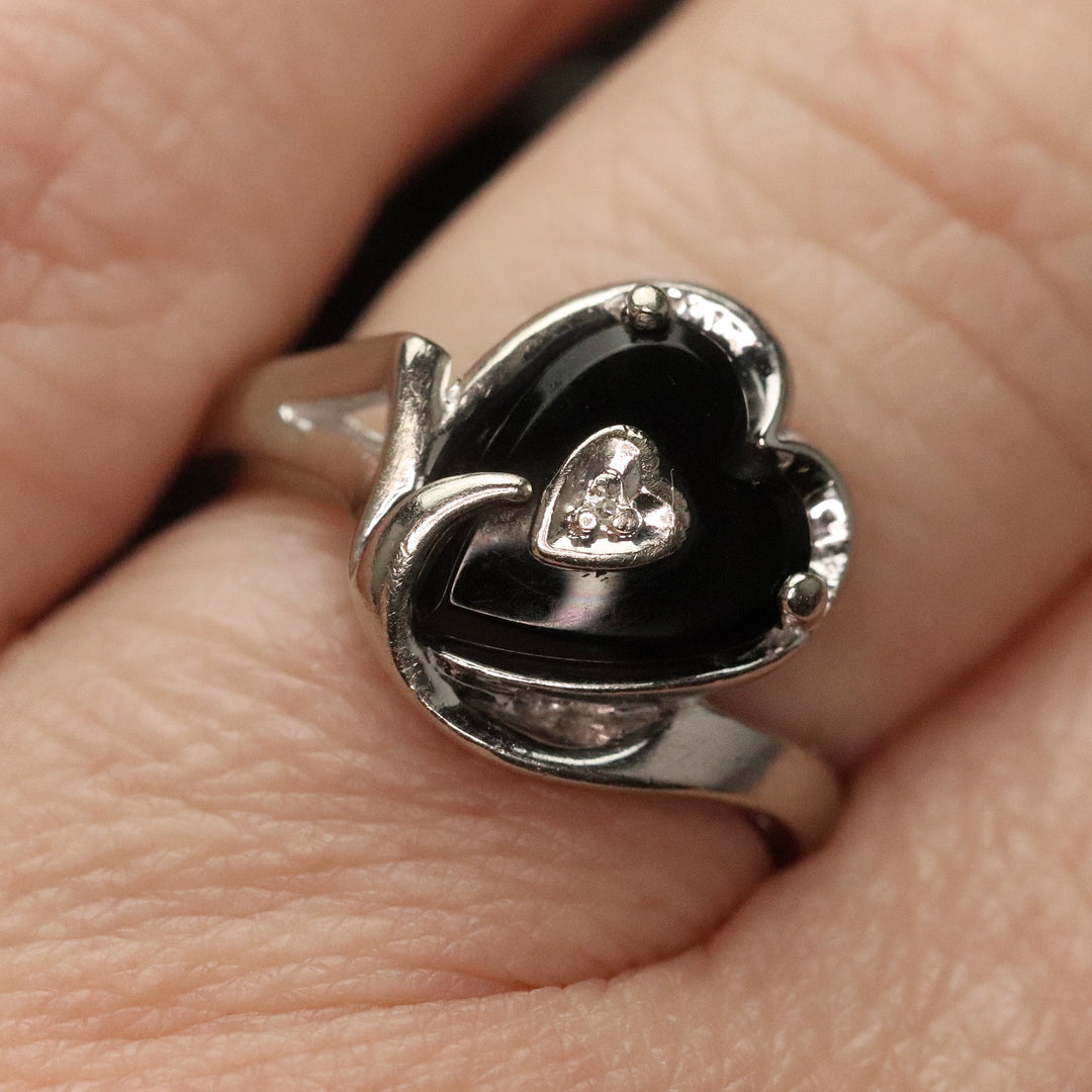 Vintage heart shaped onyx and diamond ring in white gold