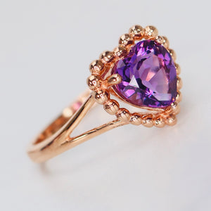 Heart shaped amethyst ring in rose gold