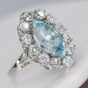 Aquamarine and OMC Diamond ring in 18k white gold