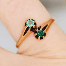 Load image into Gallery viewer, SPECIAL: Vintage emerald bypass ring in 14k yellow gold