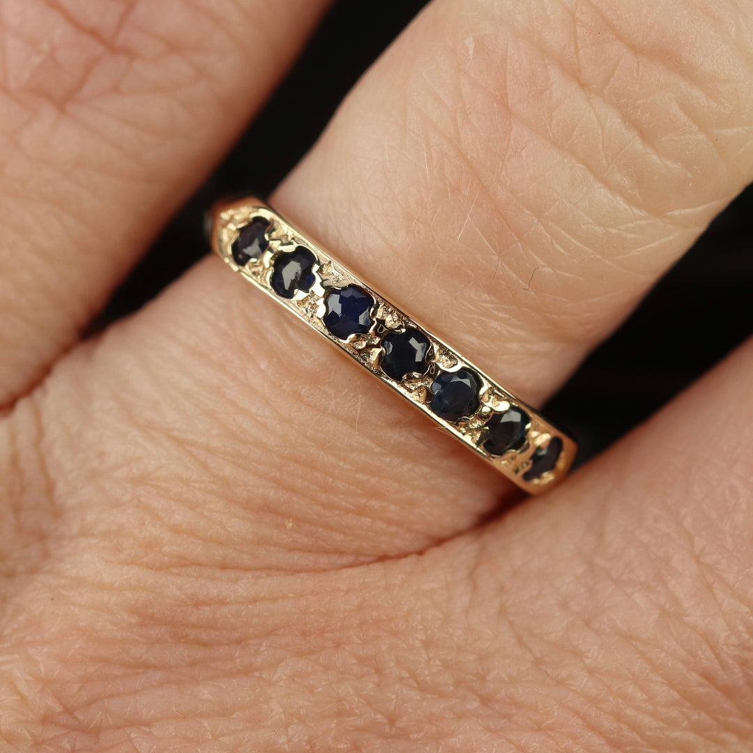 Vintage Blue sapphire band in yellow gold
