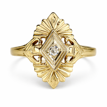 Load image into Gallery viewer, Estate Vintage diamond plaque ring in 14k yellow gold