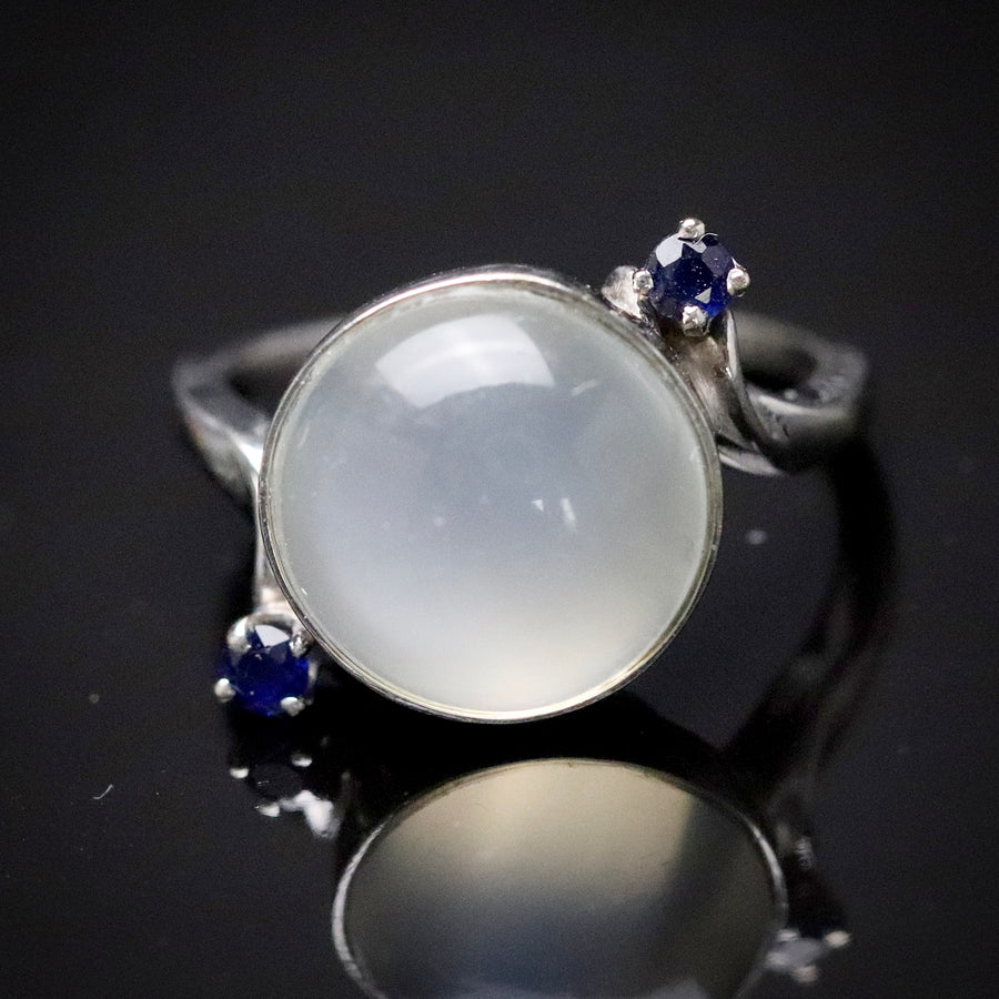 Vintage ring with moonstone and synthetic sapphires in 14k white gold
