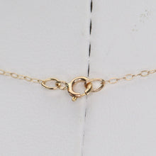 Load image into Gallery viewer, Holly necklace in yellow gold