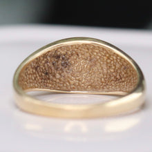 Load image into Gallery viewer, SPECIAL!  Vintage dome ring in yellow gold