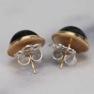 Vintage Onyx earrings in 14k yellow gold