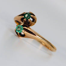 Load image into Gallery viewer, SPECIAL: Vintage emerald bypass ring in 14k yellow gold