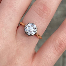 Load image into Gallery viewer, Estate vintage 18k setting with 2.01ct lab grown OEC diamond