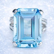 Load image into Gallery viewer, Estate Vintage blue lab grown spinel in white gold ring