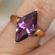 Load image into Gallery viewer, SPECIAL!  Estate fancy cut amethyst ring in yellow gold