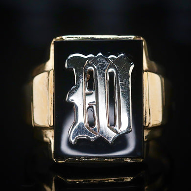 Vintage onyx ring with initial W in yellow gold