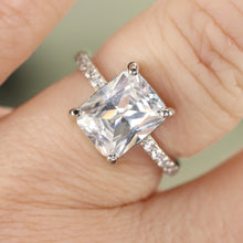 Load image into Gallery viewer, Sterling silver large scissor cut CZ ring