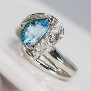 Estate Aquamarine and diamond ring in platinum