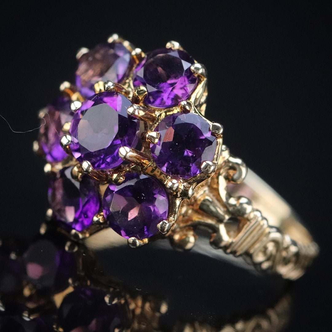 Vintage ring with amethyst in yellow gold from Manor Jewels