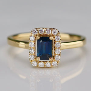Sapphire and diamond halo ring in 14k yellow gold *onyx deal*