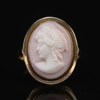 Vintage 14k yellow gold cameo ring