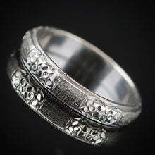 Load image into Gallery viewer, Vintage orange blossom band in 14k white gold