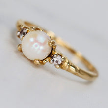 Load image into Gallery viewer, Vintage pearl and white topaz ring in yellow gold