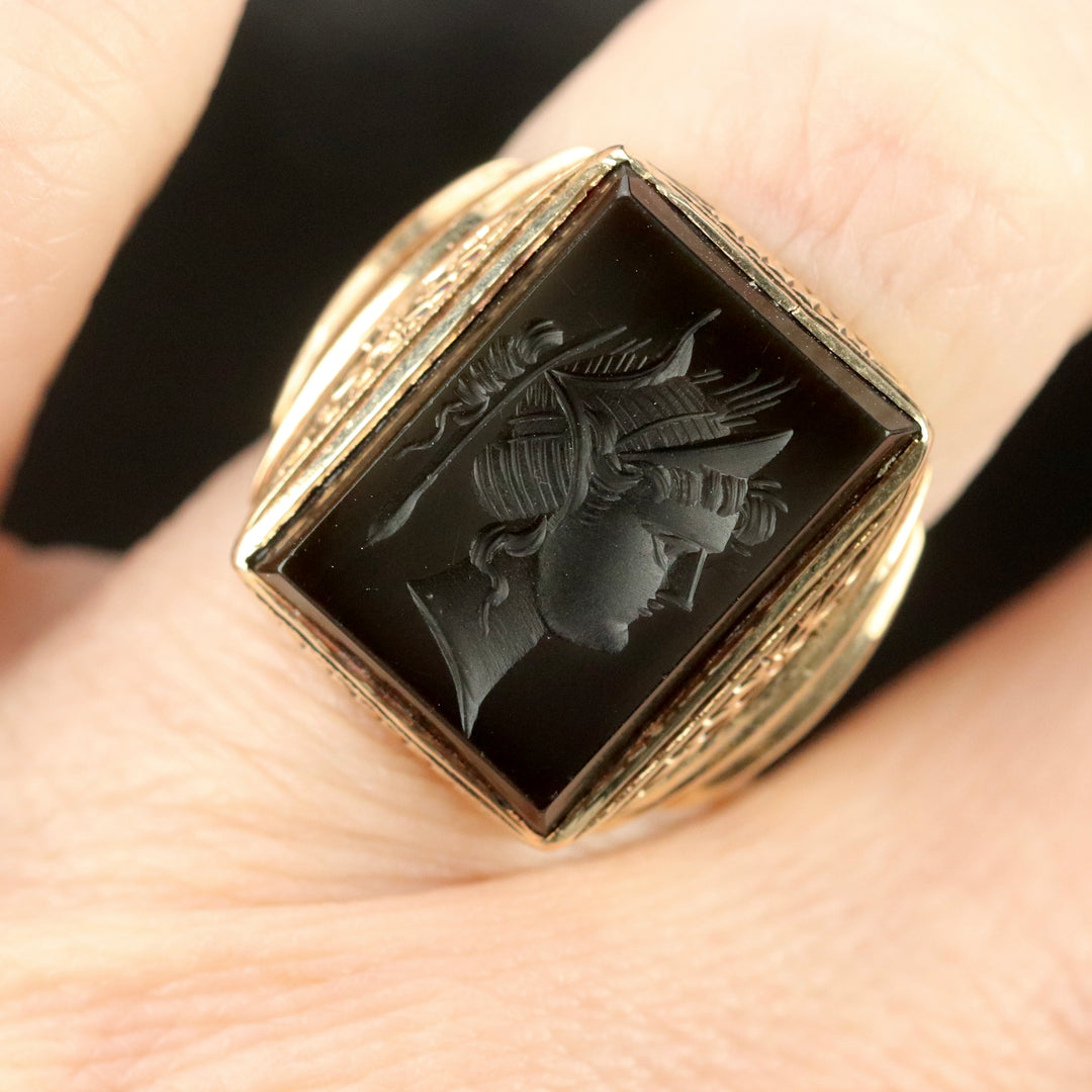 Vintage onyx intaglio ring in yellow gold