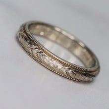 Load image into Gallery viewer, 1926 18k white gold orange blossom patterned band