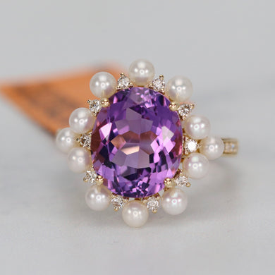 Stunning amethyst, pearl, and diamond ring in 14k yellow gold